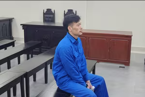 Thêm tội sử dụng vũ khí quân dụng cho đối tượng côn đồ hung hãn