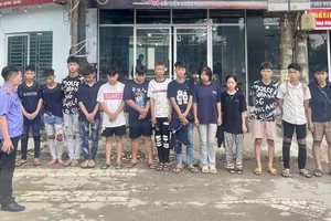 Truy nóng toàn bộ 18 đối tượng phóng xe lạng lách, gây tai nạn nghiêm trọng ở Hà Đông