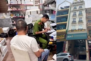 Bí ẩn trên tầng 4 ngôi nhà mặt tiền phố Bạch Mai