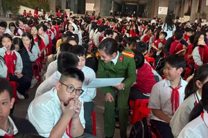 Công an phường Tây Hồ nâng cao ý thức pháp luật, phòng ngừa tội phạm học đường