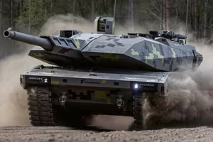 Xe tăng KF51 Panther có hợp đồng đầu tiên với giá trị cực lớn?