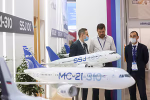 Hãng hàng không Aeroflot bất ngờ từ chối tiếp nhận máy bay SJ 100 và Tu-214