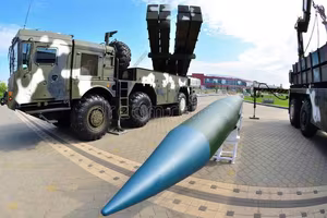 Trở ngại lớn ngăn cản Belarus cung cấp pháo phản lực Polonez cho Nga