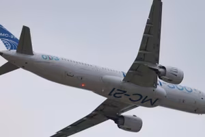 Cột mốc lịch sử của hàng không Nga khi máy bay MS-21 'hoàn toàn nội địa' lần đầu tiên cất cánh