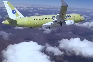 Máy bay SJ-100 nội địa của Nga đã thực sự cất cánh