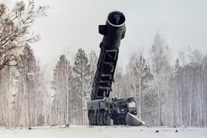 Tình báo Ukraine đã biết những gì về tên lửa siêu thanh Oreshnik Nga?