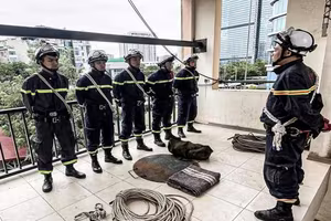 Rèn bản lĩnh lính cứu hỏa giữa 'chảo lửa' đô thị