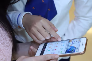 Cấm ngân hàng gửi tin nhắn, email có chứa đường link cho khách hàng