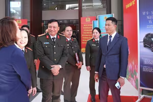 Công an Thủ đô với giải pháp xây dựng Hà Nội trở thành đô thị xanh, thông minh