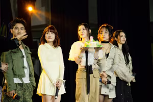 Han Sara khóc trong fanmeeting mừng sinh nhật tuổi 25