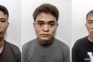 Khởi tố chủ và 2 nhân viên quán karaoke về hành vi "Chứa mại dâm"