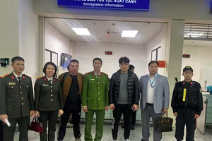 Bắt và bàn giao đối tượng truy nã đỏ của Interpol cho lực lượng hữu trách Hàn Quốc 