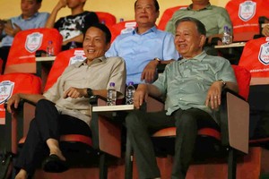 Tổng Bí thư Tô Lâm dự khán, cổ vũ CLB Công an Hà Nội vào chung kết