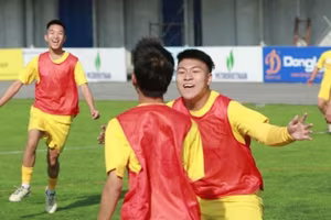 Thắng trận đầu tay, THPT Ngô Gia Tự Hà Đông thẳng tiến vòng 1/16