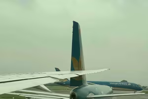 Chấn chỉnh an toàn hàng không sau vụ hai máy bay va chạm tại sân bay Nội Bài