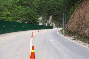 Đèo Prenn lên Đà Lạt thông xe trở lại từ chiều nay 25-11