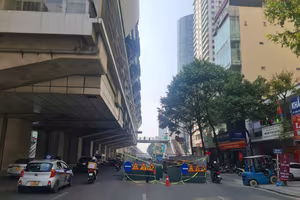 Thu hồi loạt điểm dựng rào chắn dự án Nhà máy nước thải Yên Xá để giảm ùn tắc