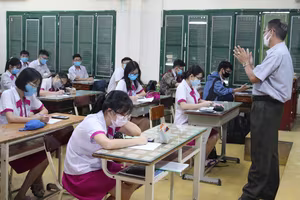 Bộ Nội vụ nói gì về đề xuất quy định hệ số lương đặc thù đối với nhà giáo?