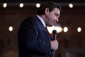 Thống đốc bang Florida bất ngờ tuyên bố dừng tranh cử Tổng thống Mỹ