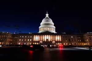 Hạ viện Mỹ bỏ phiếu thông qua dự luật mở cửa lại chính phủ