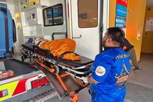 Người phụ nữ Thái Lan bất ngờ cử động trước giờ hỏa táng