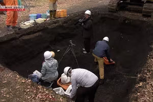 Khai quật những ngôi nhà bị tro bụi núi Phú Sĩ chôn vùi cách đây hơn 300 năm