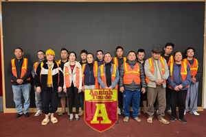 Cảnh sát hình sự Hà Nội "đánh úp", bắt 20 đối tượng đánh bạc trên sông lúc rạng sáng