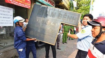 Giành lại vỉa hè cho người đi bộ: Quận 10 xử lý 40 tuyến đường