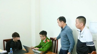 Truy đuổi nhau trên phố khiến một nữ sinh tử vong