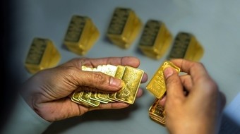 Bị chốt lời, giá vàng giảm sâu