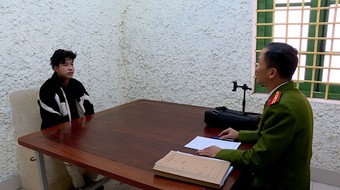 Cặp vợ chồng trẻ môi giới mại dâm 'toàn khu vực miền Bắc'