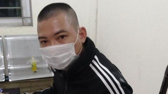 Bất chấp giãn cách xã hội, vẫn lao ra đường mua ma túy về sử dụng