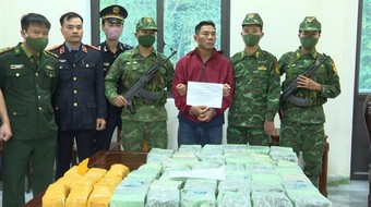 ‘Sa lưới’ lúc rạng sáng