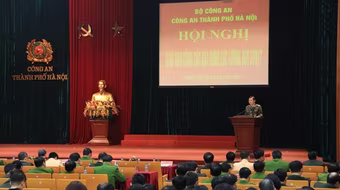 Xây dựng phong cách người CAND bản lĩnh, nhân văn, vì nhân dân phục vụ