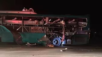 Xe khách giường nằm phát nổ, nhiều người thương vong