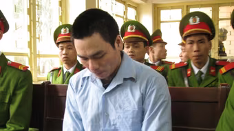 Hung thủ giết người, cướp của Lý Nguyễn Chung bị đề nghị xử phạt 12 năm tù