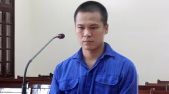 Buôn 2 khẩu súng, "được" 3 năm tù