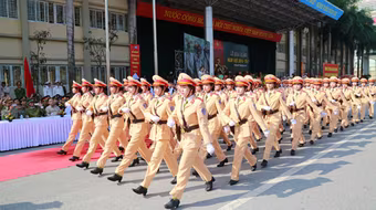 "Đổi mới đào tạo, lấy người học là trung tâm"