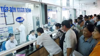 Viện phí, giá xăng đẩy CPI tháng 10 tăng