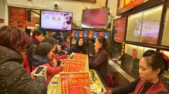 Giá vàng tăng mạnh phiên khai xuân