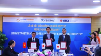 Thí điểm thanh toán tiền lương qua Ví Việt