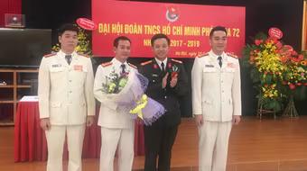 Phát huy vai trò thanh niên xung kích trong quản lý xuất nhập cảnh