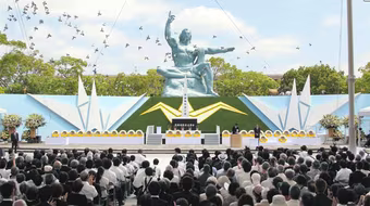 Gần 70% người Nhật không nhớ ngày đất nước bị ném bom nguyên tử 