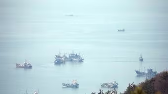 Hàn Quốc bắn cảnh cáo tàu Triều Tiên 