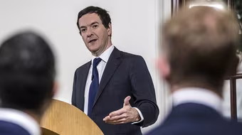 Anh bị hạ bậc xếp hạng tín nhiệm sau Brexit