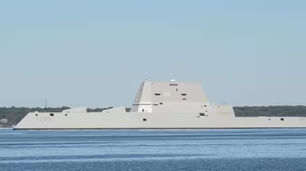 Tàu khu trục 4 tỷ USD của Hải quân Mỹ bị rò rỉ