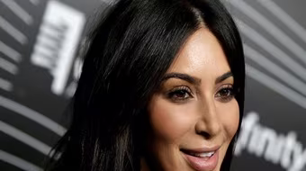 Ngôi sao Kim Kardashian bị cướp dí súng, lấy đi 10 triệu euro