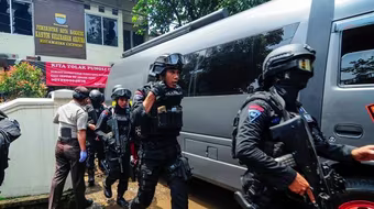 Indonesia bắn chết kẻ đánh bom bằng nồi áp suất