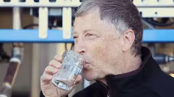 Biến chất thải của người thành nước tinh khiết và điện năng