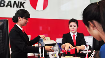 Gửi tiền tiết kiệm ngày càng kém hấp dẫn